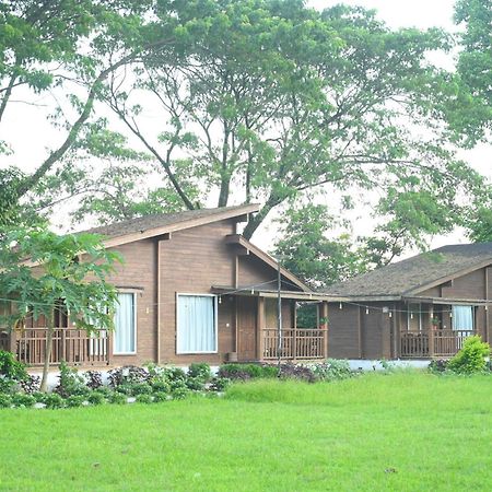 Jironi Resort Tezpur Exteriör bild