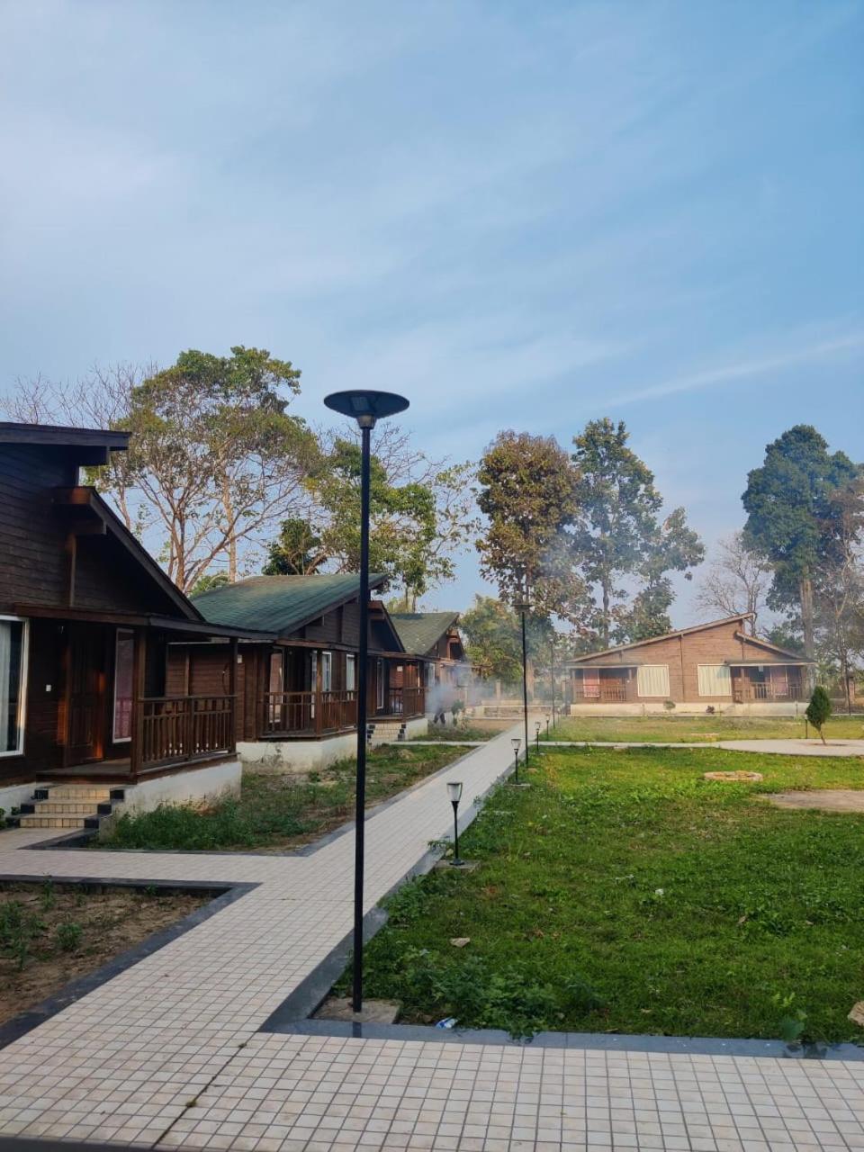 Jironi Resort Tezpur Exteriör bild
