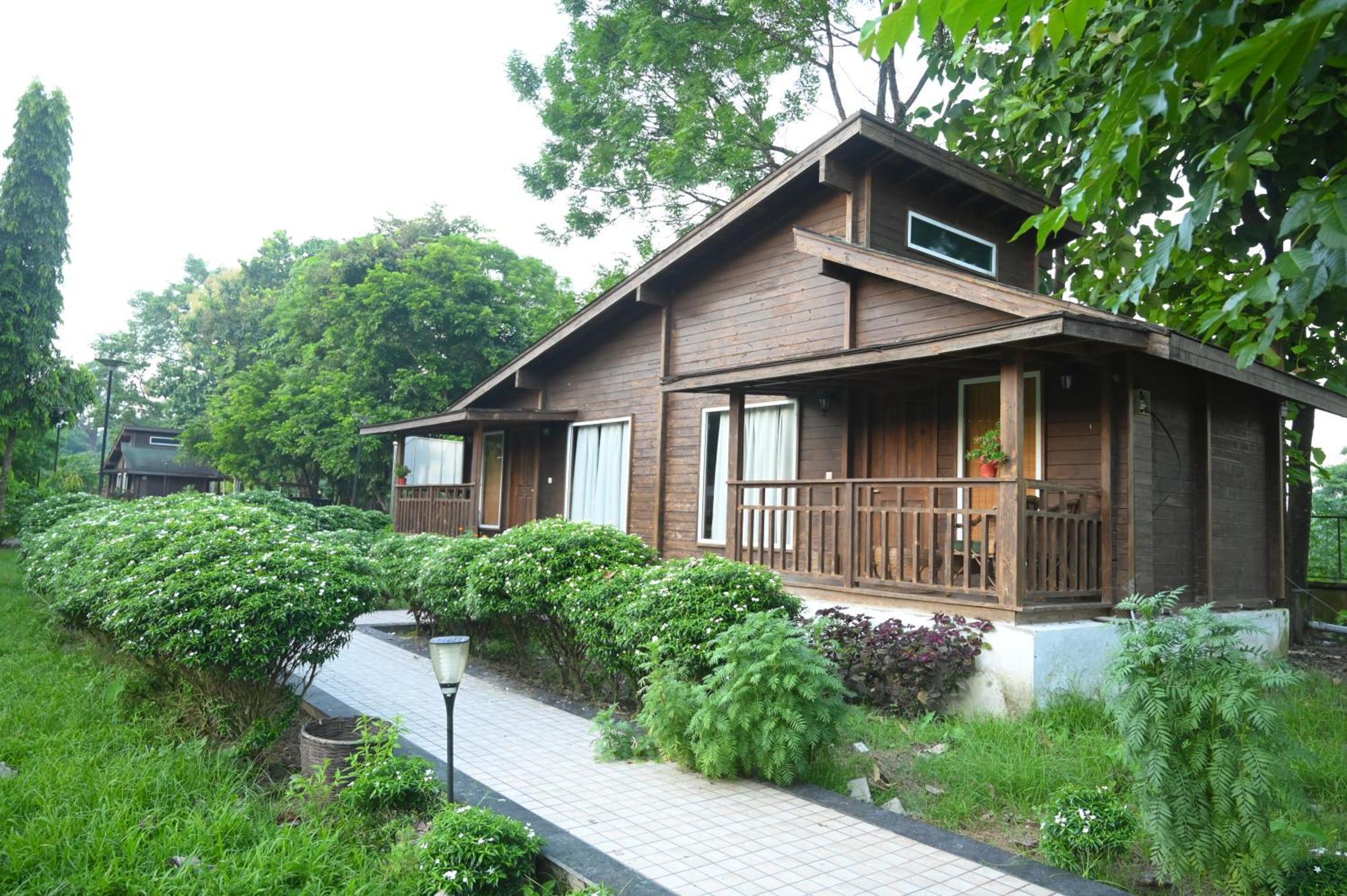 Jironi Resort Tezpur Exteriör bild