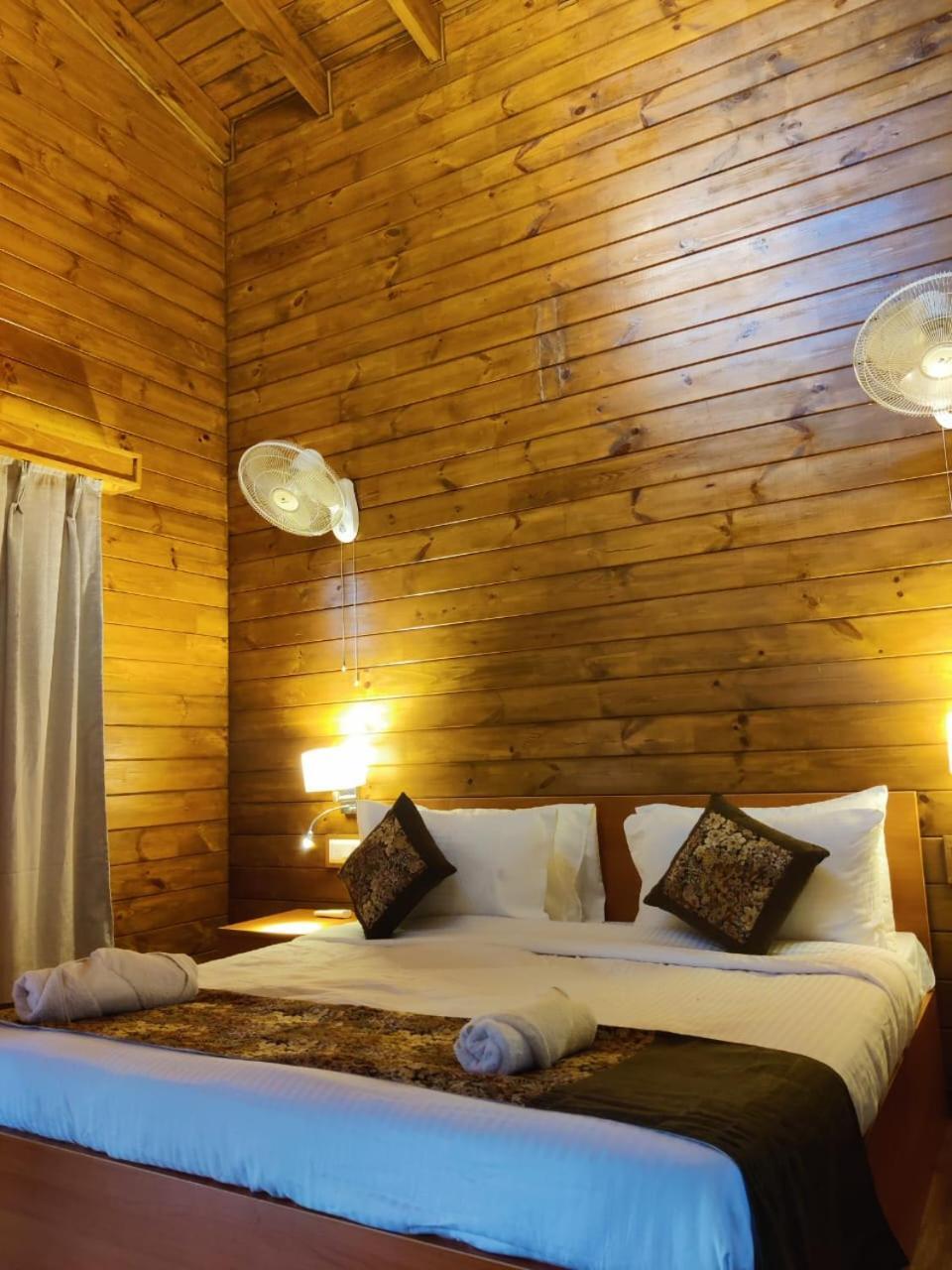 Jironi Resort Tezpur Exteriör bild