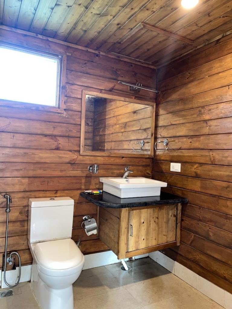 Jironi Resort Tezpur Exteriör bild