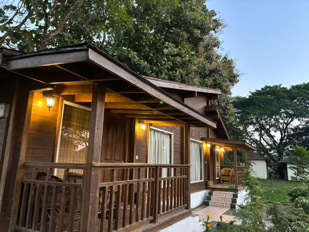 Jironi Resort Tezpur Exteriör bild